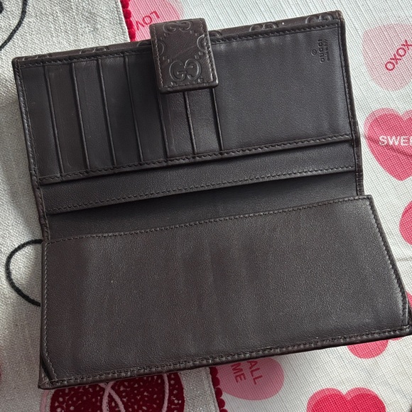 Gucci Dark Brown GG Embossed Wallet - Picture 6 of 8